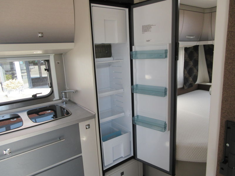 Dethleffs Generation 465 FR UNIEK MODEL, VASTE LUIFEL  foto: 17