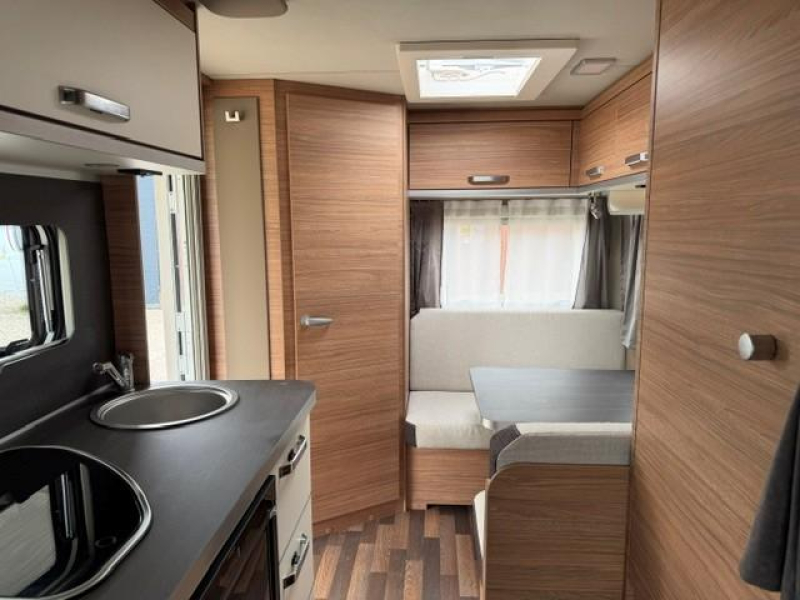 Weinsberg CaraOne Edition HOT 390 QD mover luifel fietsenrek  foto: 13