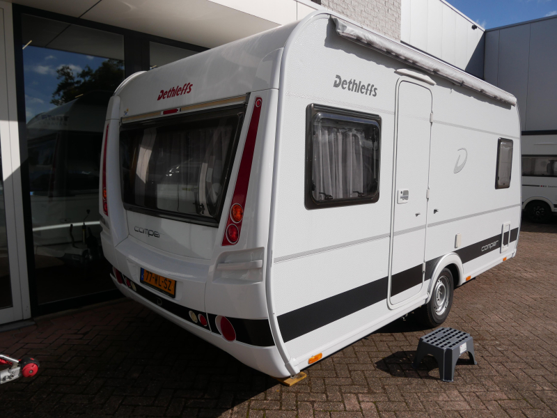 Dethleffs Camper 450 FL Mover, luifel, fietsrek  foto: 1