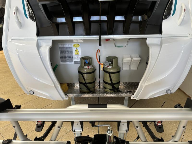 Dethleffs C'Joy 460 LE fietsendrager  foto: 5