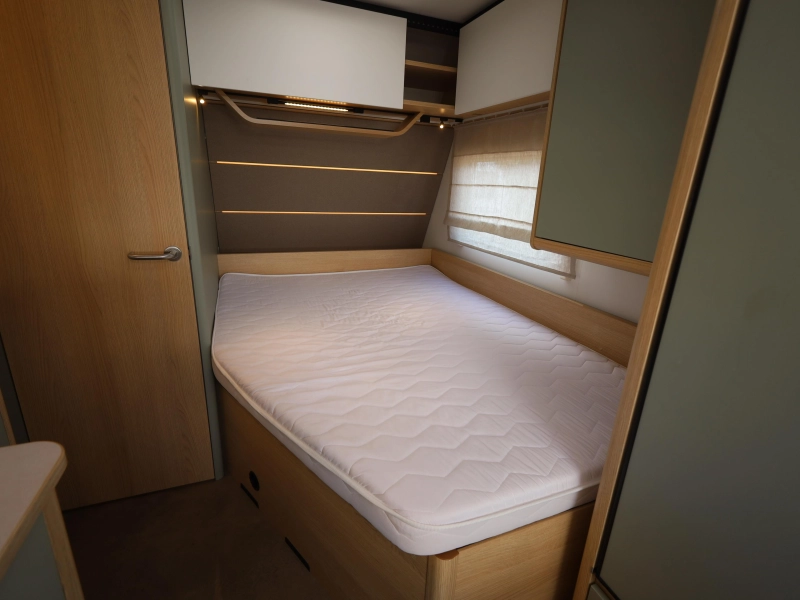 LMC Style 440 D mover | voortent | luifel  foto: 10
