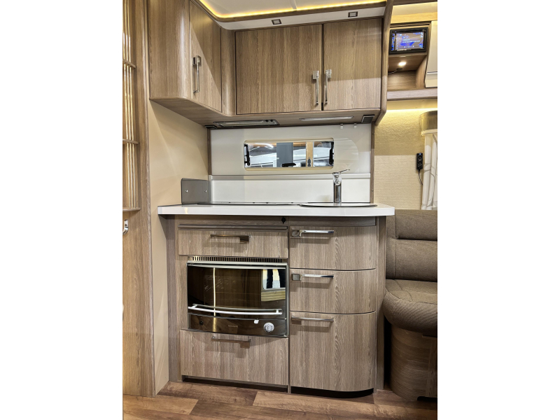 Kabe Royal 560 GLE Lengte bedden  foto: 12