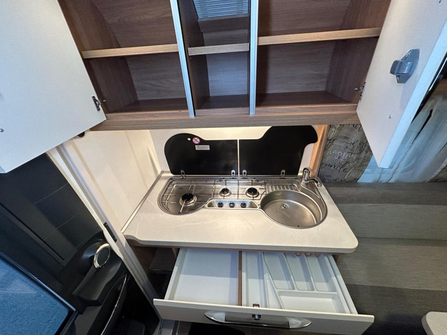 Hobby De Luxe 400 SFe foto: 6