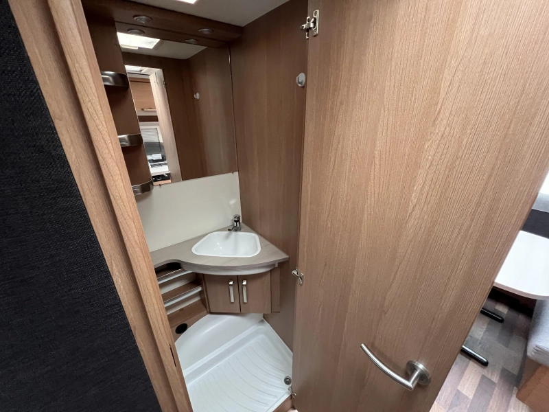 Knaus Sport 540 UE Boogluifel, Fietsendrager  foto: 11