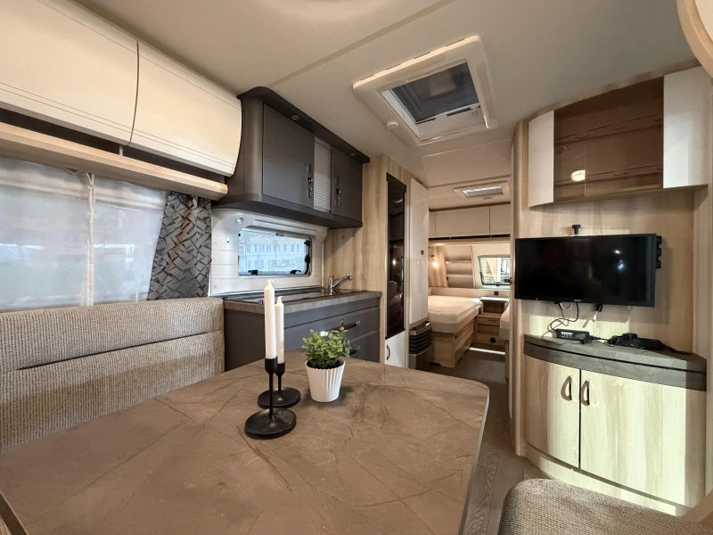 Hobby De Luxe 540 UL enkele bedden / mover  foto: 14