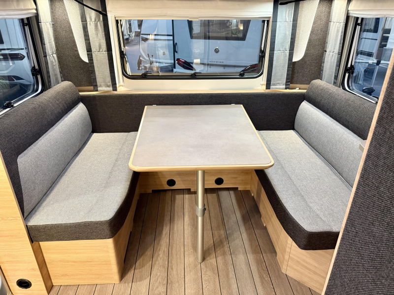 Knaus Sudwind Black Selection 460 EU Zomer Airco Actie!  foto: 10