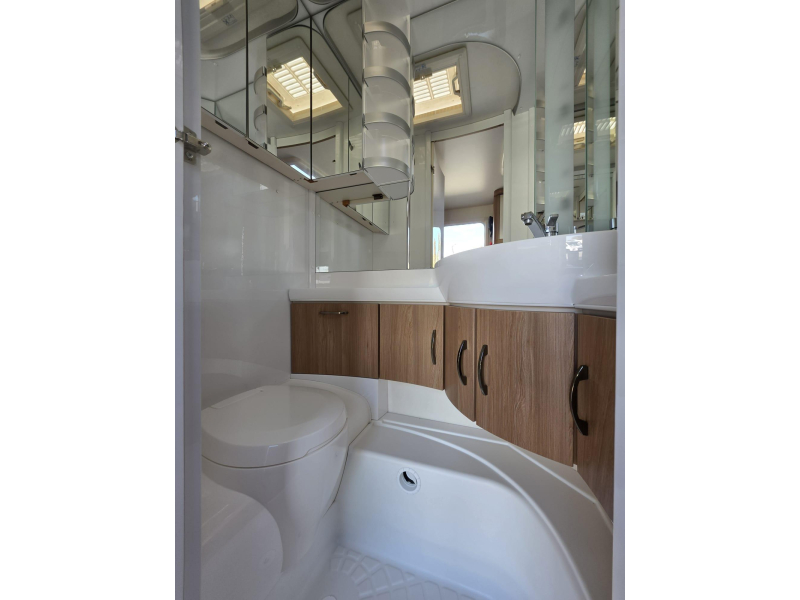 Hobby De Luxe 490 KMF Stapelbed, 6 persoons!  foto: 9