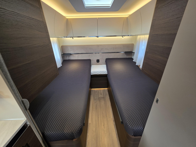 Adria Alpina 583 UL  foto: 7