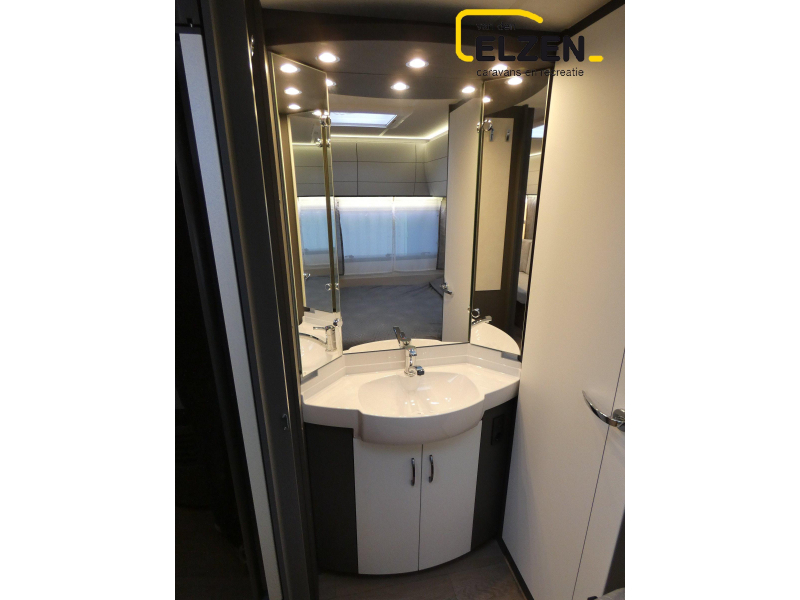 Hobby Excellent Edition 460 UFE White Edition Actiepakket  foto: 16