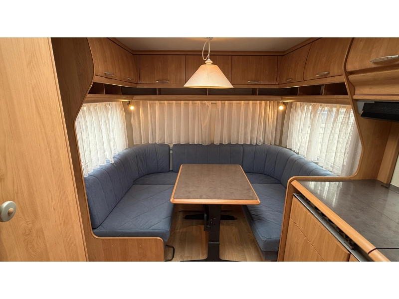 Hobby Excellent 460 UFE frans bed rondzit toilet  foto: 1
