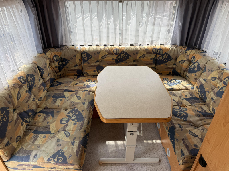 Knaus Blue Line 450 TF RONDZIT-VOORTENT 2023  foto: 5