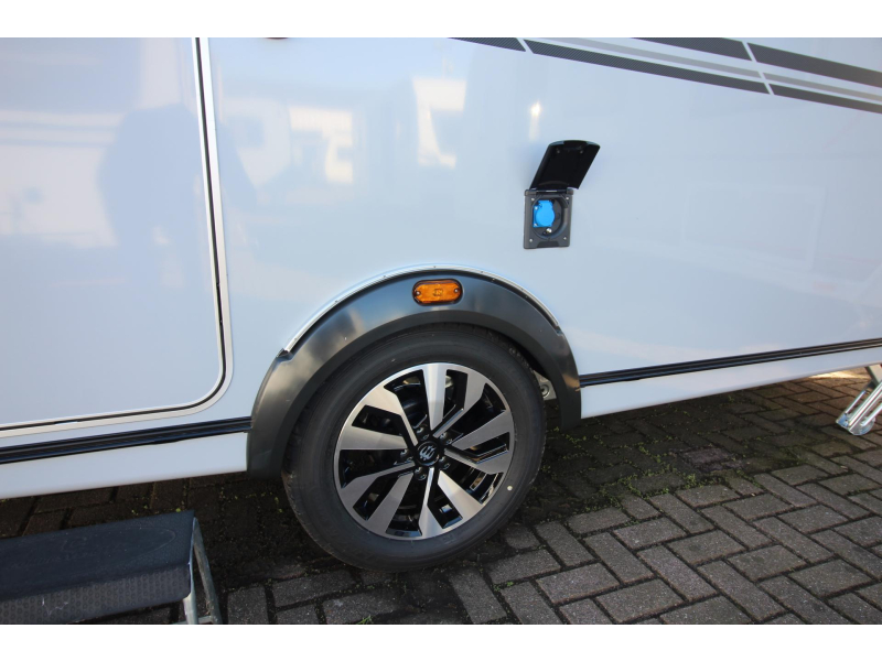 Knaus Sudwind Black Selection 450 FU Modeljaar 2027  foto: 23