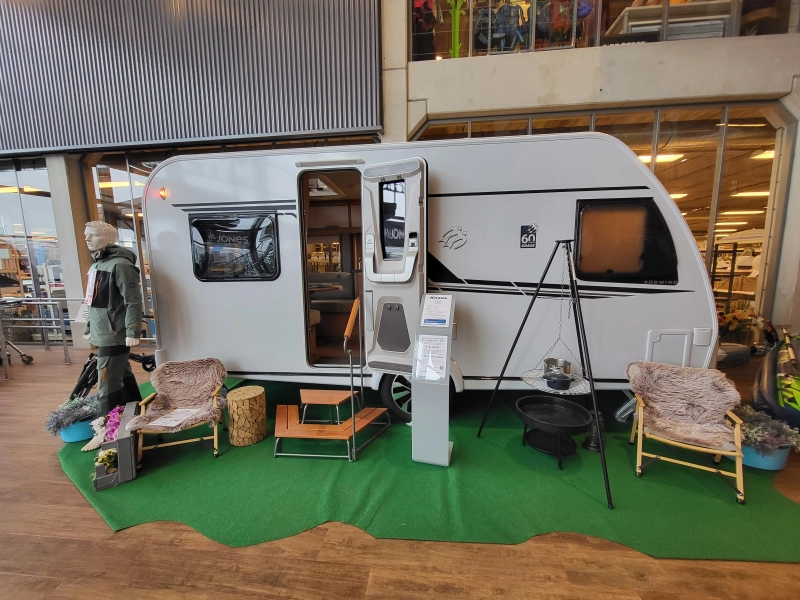 Knaus Sudwind 60 Years 450 FU super compleet af fabriek  foto: 1