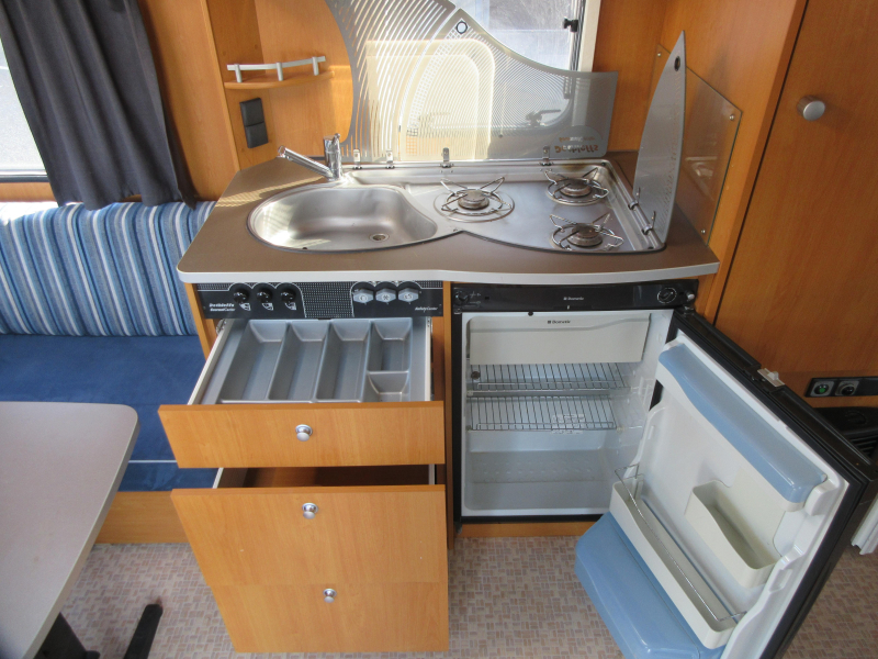 Dethleffs Camper 500 DB ZEE VAN RUIMTE - EN MOVER  foto: 11
