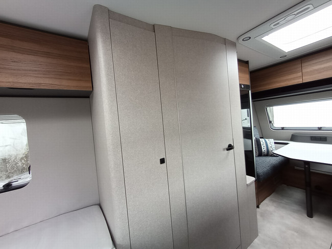 Eriba NovaLine 442 foto: 13