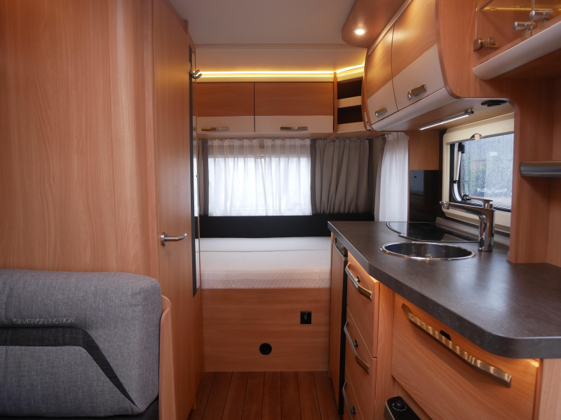 Knaus Sudwind Silver Selection 420 QD Incl. mover en fietsenrek  foto: 5
