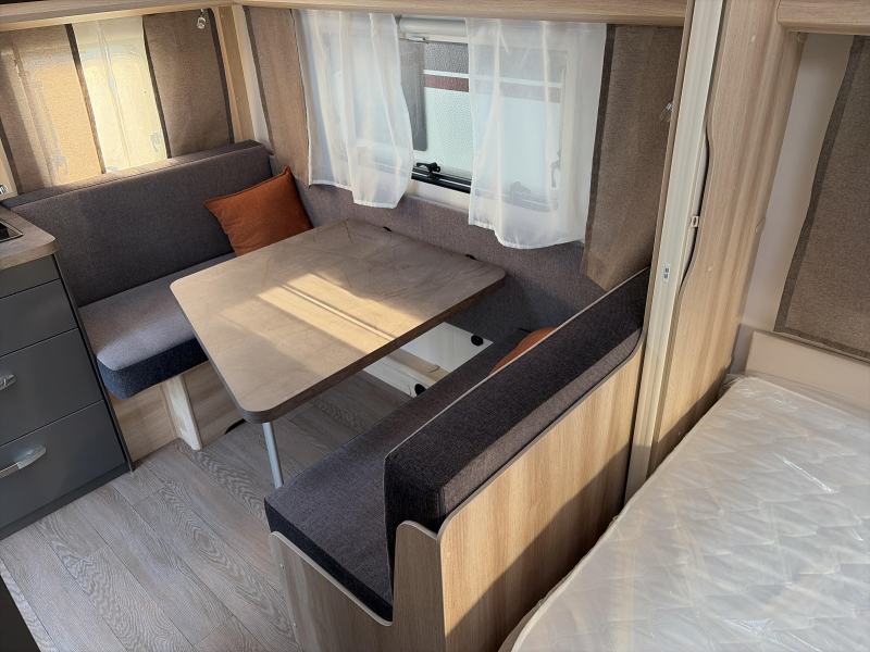 Hobby De Luxe 400 SFE Model 2027  foto: 7