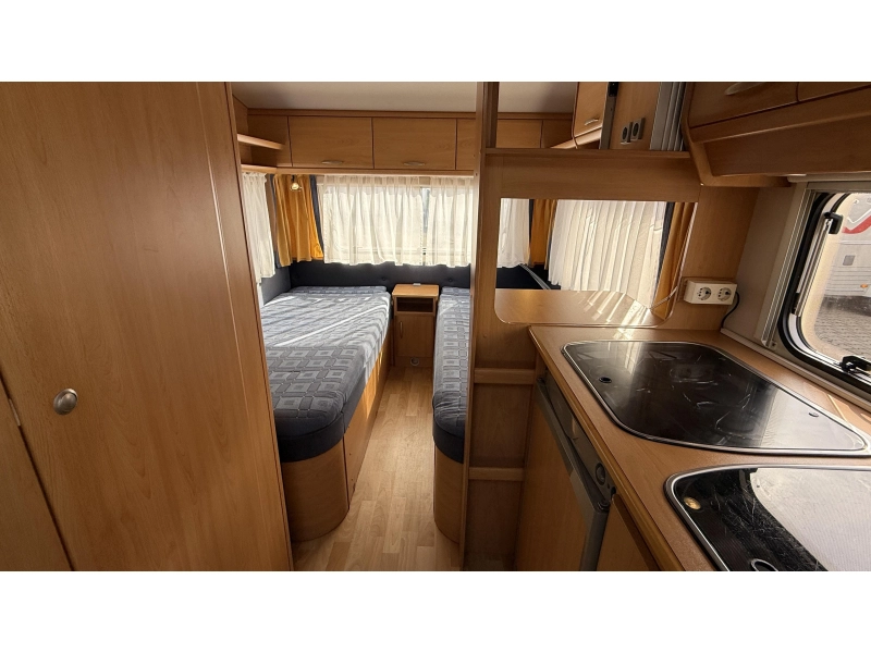 Knaus Sudwind 500 EU enkele bedden rondzit  foto: 10