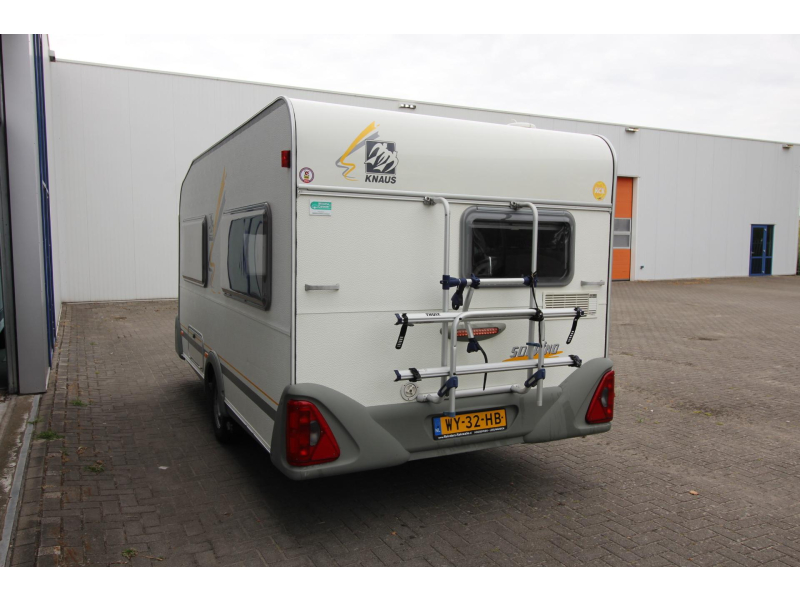 Knaus Sudwind 400 TS Mover, Voortent, 