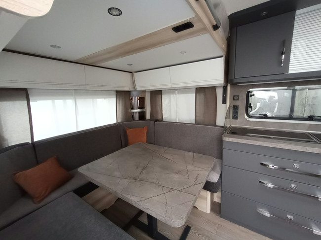 Hobby De Luxe 515 UHL