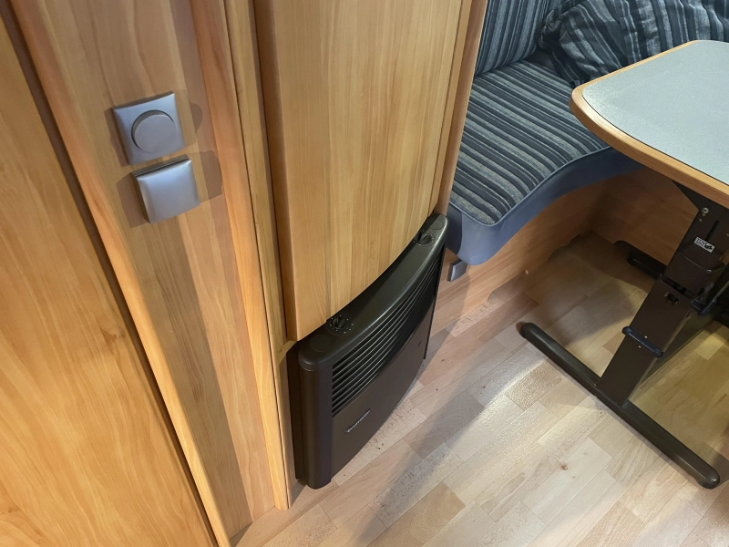 Adria Adiva 502 UL Met mover  foto: 5