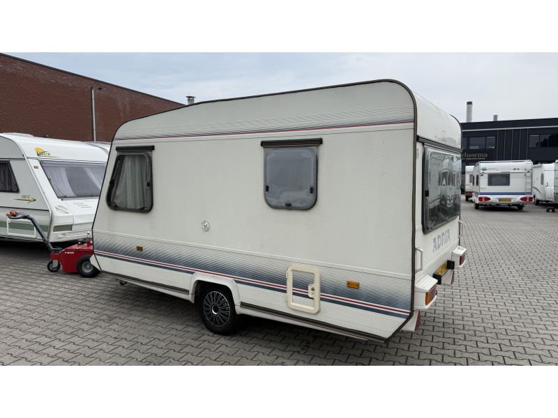 Adria Optima 425 TK 2x zitgroep vast toilet  foto: 12