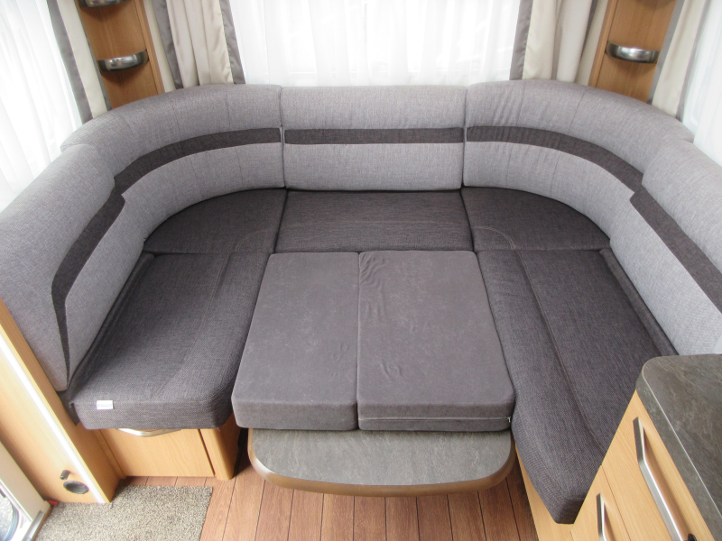 Knaus Sudwind 450 FU NETJES EN MET MOVER  foto: 8