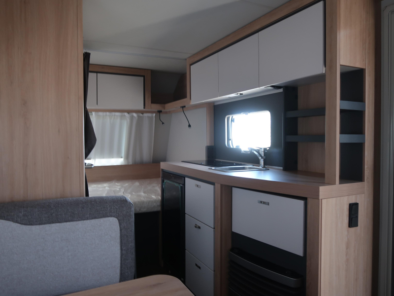 Knaus Sport 420 QD COMPACT EN GROTE KEUKEN !  foto: 6