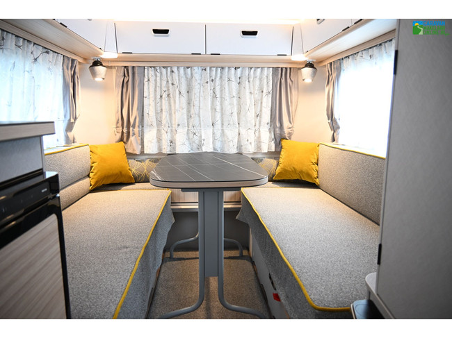Eriba Touring Triton 420 foto: 10