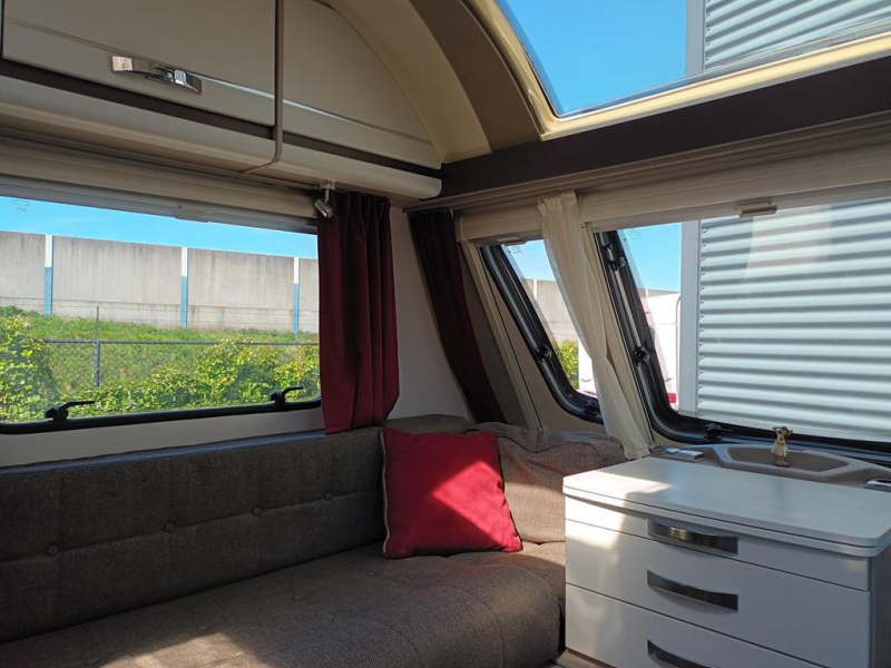 Swift Mondial 420 SE 
