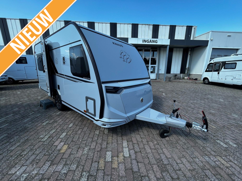 Knaus Sudwind Black Selection 450 FU Tijdelijk Voordeelpakket  hoofdfoto: 1