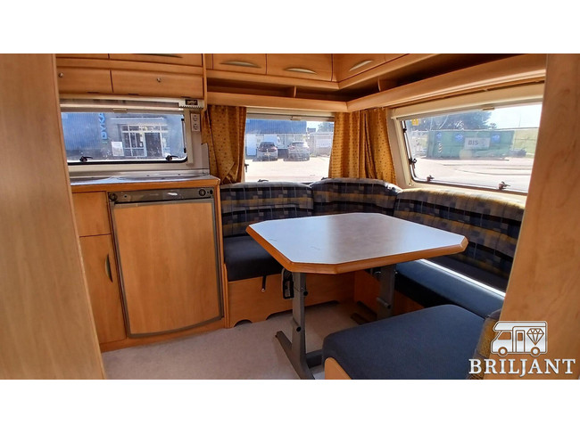 Fendt Saphir 470 caravan.. fransbed/rondzit