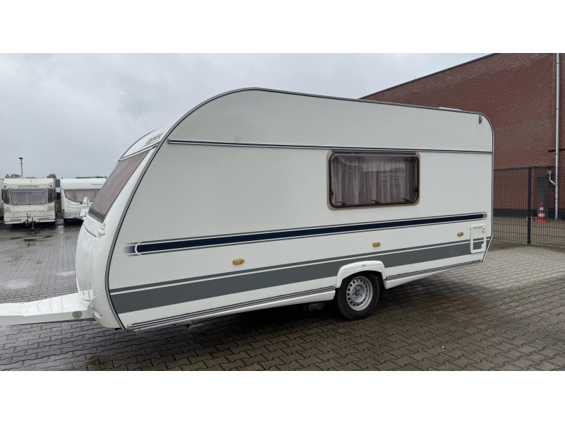Beyerland Vitesse 460 MD eindkeuken zit vast bed  foto: 15