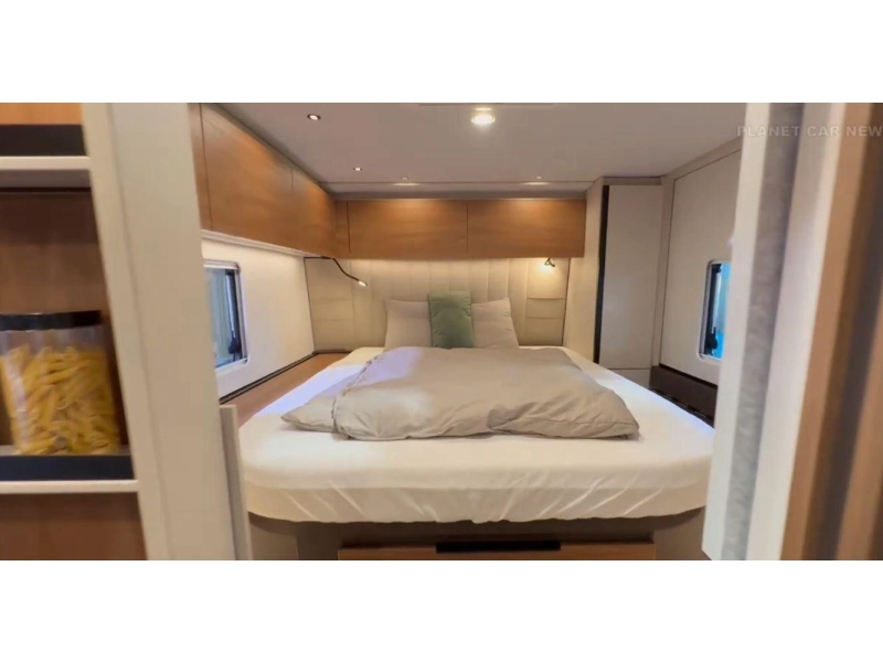 Bürstner Signature SFT 7.5 QUEENSBED+HEFBED AUTOMAAT  foto: 9
