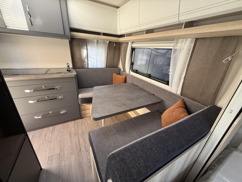 Hobby De Luxe 400 SFE  foto: 6