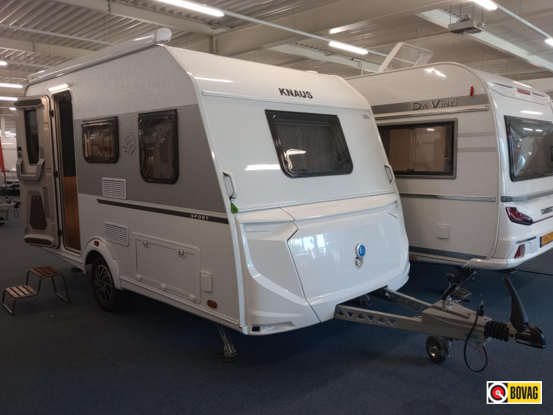 Knaus Sport 400 QD Thule Omnistor, vloerverw  foto: 0