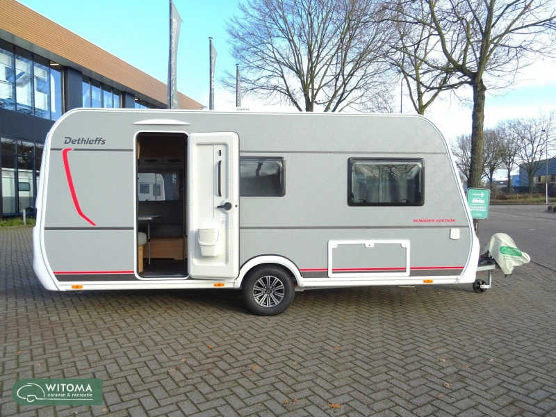 Dethleffs Summer Edition 460 EL Op show lengtebedden  foto: 23
