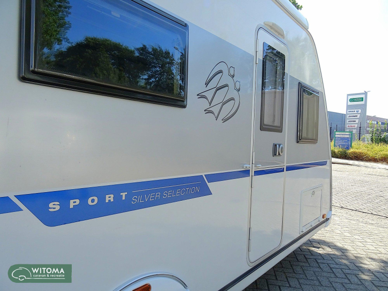 Knaus Sport 580 QS 3 stapelbed  foto: 22