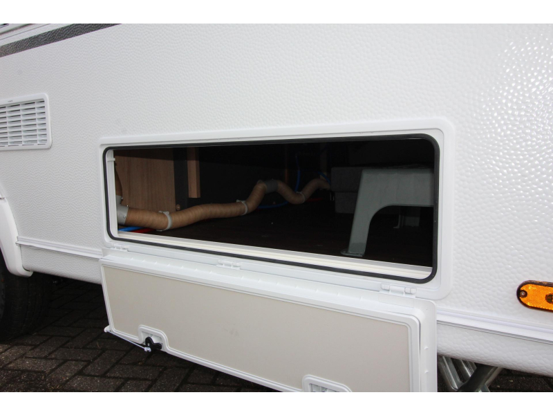 Knaus Sport 420 QD Dwarsbed & ruime keuken!  foto: 21