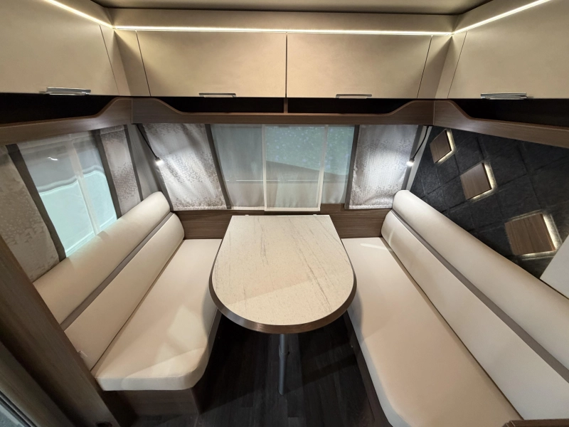 Tabbert Cazadora 460 E enkele bedden / dinette  foto: 10