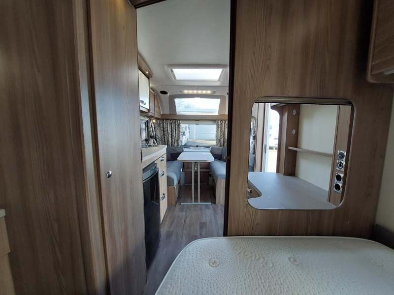 Sprite Alpine Sport 470 CF voortent-mover-GFK-etc  foto: 17