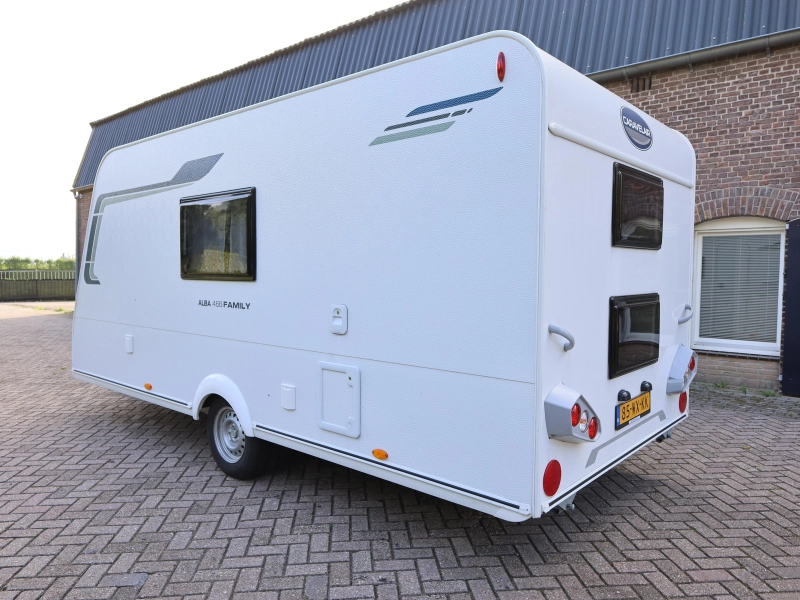 Caravelair Alba Family 466 Stapelbed én vast bed 