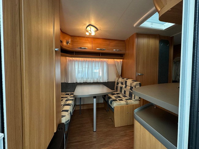 Hobby De Luxe 440 SF