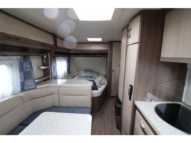 Hobby De Luxe 560 KMFE Stapelbed Mover Tent  foto: 10
