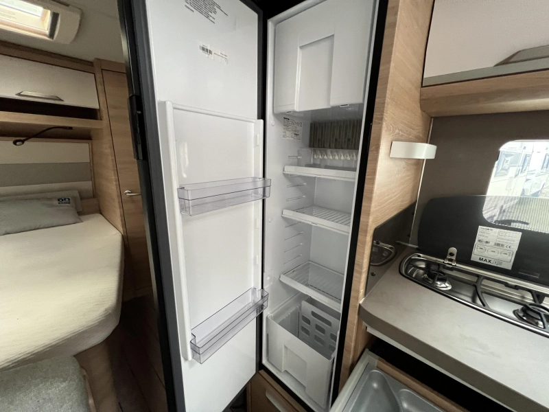 Knaus Sudwind 60 Years 550 FSK Mover, Nieuwe voortent  foto: 11