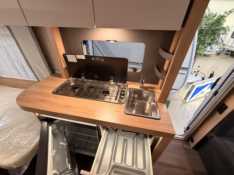 Knaus Sport 460 EU 1800KG + Enkele bedden  foto: 14