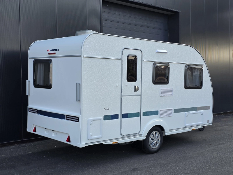 Adria Aviva 400 PS  foto: 2