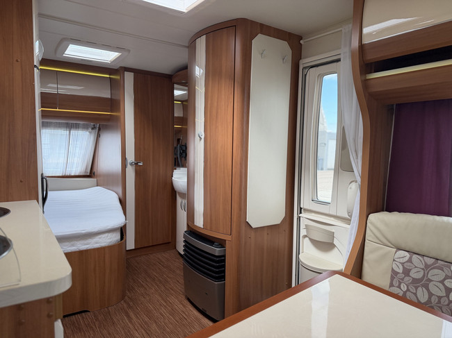 Hobby DE LUXE 460 UFE foto: 9