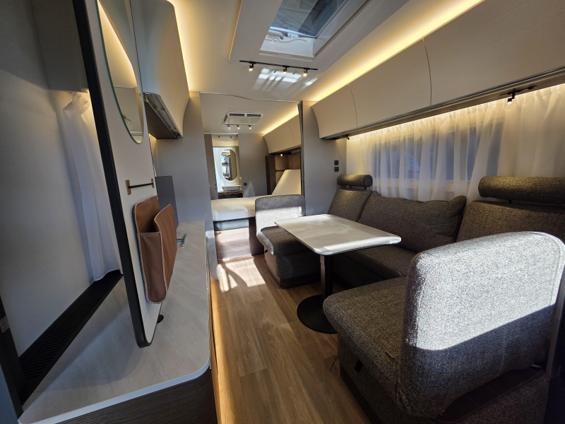 Adria Alpina 663 HT  foto: 5
