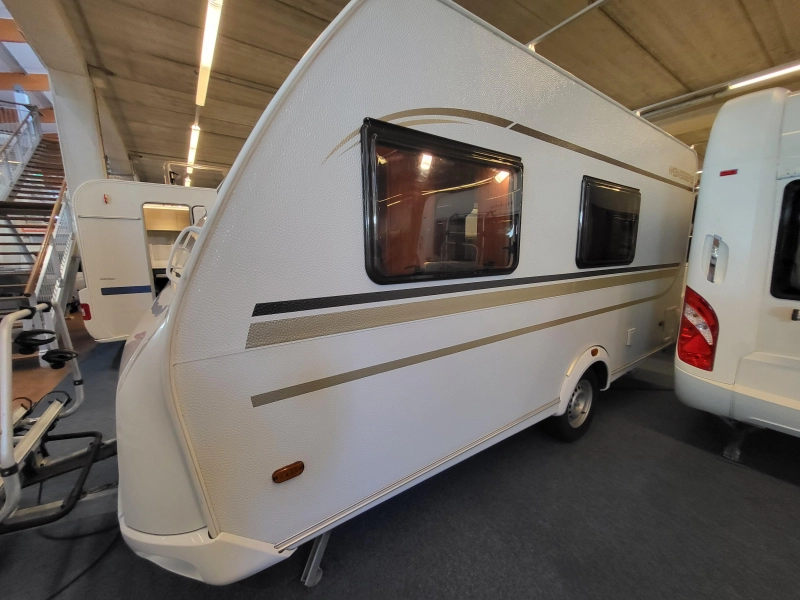Weinsberg CaraOne 420 QD met Unico Verona 